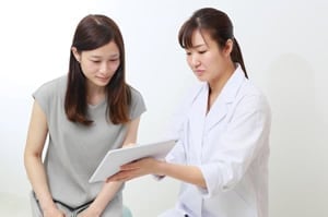 スティッロ(電極針)でなぞります